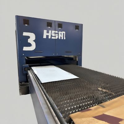 お買い得 3000W Fiber Laser Cutting Machine 4000x1500mm Servo System オンライン