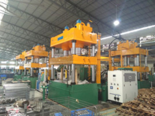 自動化 大面積の金属部品 作業台 サーボ 深層引出機械機器