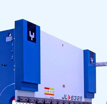 精密な曲げと形付けのための自動製の金属板曲げ機