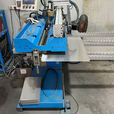 高精度 CNC キッチン用品 材料 結合 ストレートシーム 高度レーザー 溶接 機械