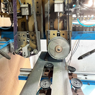 キッチン製手造りのシンクスプレーシングプレートの溶接シームのためのCNC精細磨き機