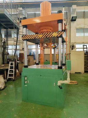 自動化 大面積の金属部品 作業台 サーボ 深層引出機械機器