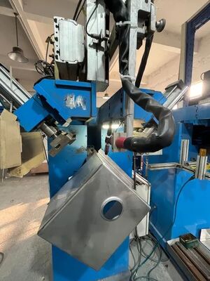 効率化のための高度なキッチンシンク底面コーナープレス機